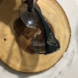 Prada sun glasses